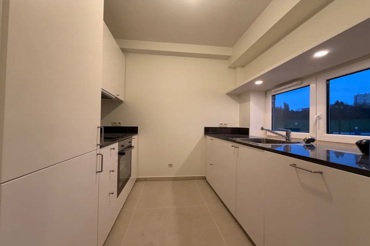 Appartement te  huur in Vorst 1190 1100.00€ 1 slaapkamers 60.00m² - Zoekertje 619688