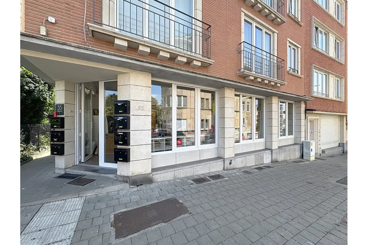 Handelszaak te  koop in Ukkel 1180 240000.00€  slaapkamers 55.00m² - Zoekertje 620856