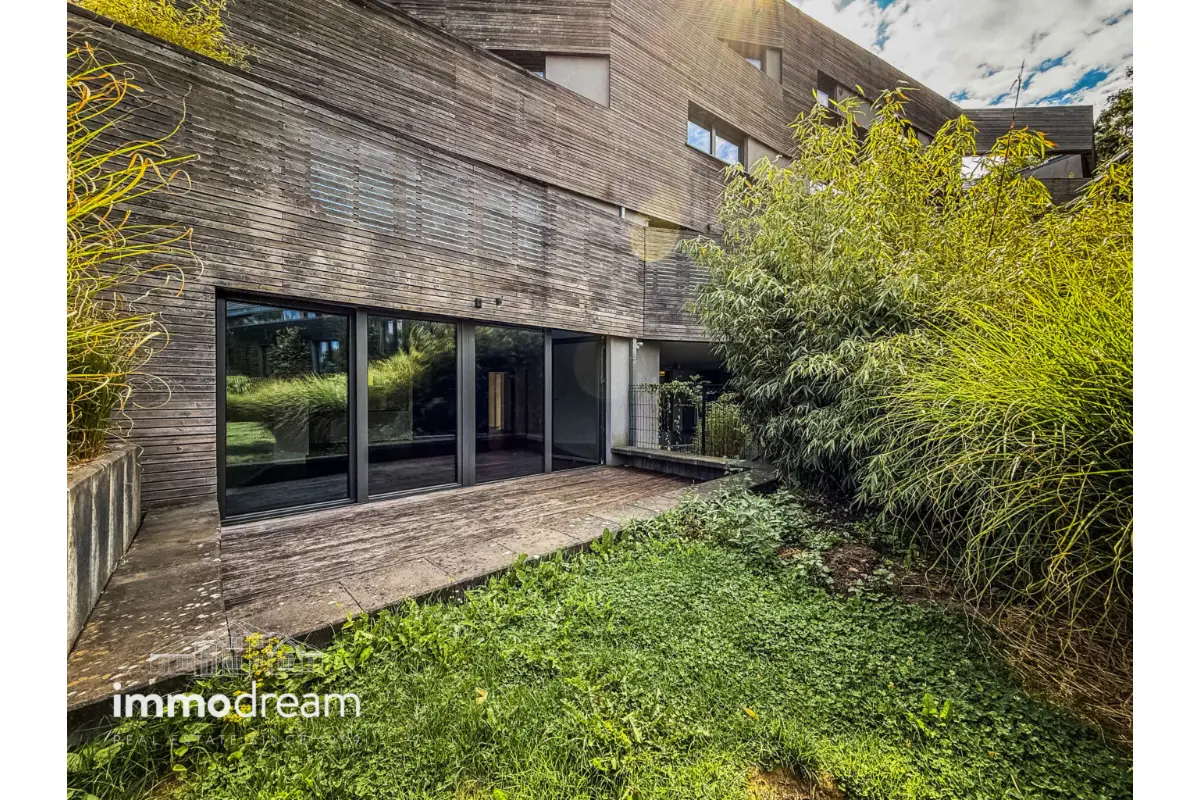 Appartement te  in Ukkel 1180 1850.00€ 3 slaapkamers 141.00m² - Zoekertje 622034