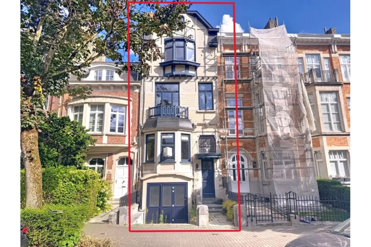Maison à louer à Uccle 1180 3300.00€ 5 chambres 325.00m² - annonce 621392