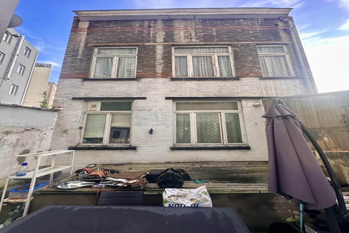 Huis te  in Sint-Gillis 1060 169000.00€ 3 slaapkamers 97.00m² - Zoekertje 621593