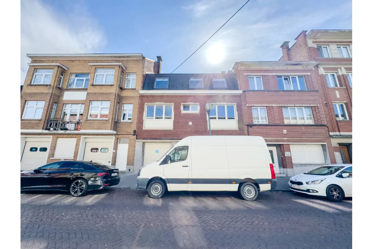 Immeuble de rapport - Immeuble à appartement à vendre à Anderlecht 1070 595000.00€  chambres 470.00m² - annonce 621603