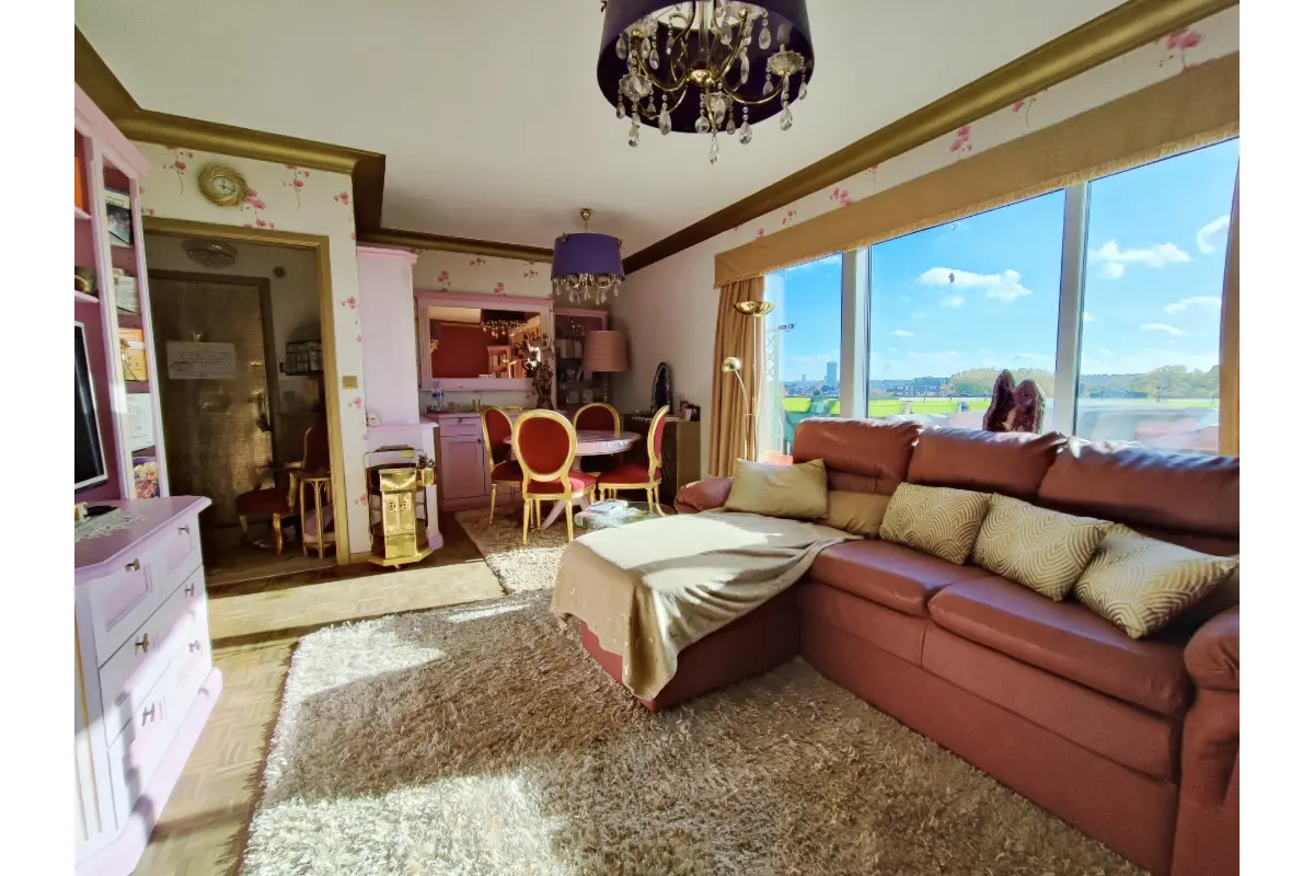 Penthouse te  koop in Sint-Jans-Molenbeek 1080 230000.00€ 2 slaapkamers 67.00m² - Zoekertje 623138