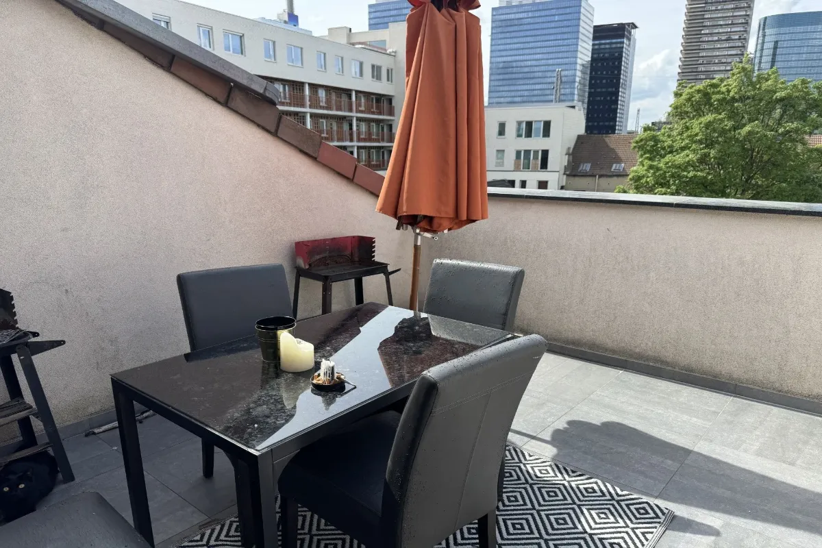 Penthouse te  koop in Schaarbeek 1030 245000.00€ 2 slaapkamers 92.00m² - Zoekertje 623036