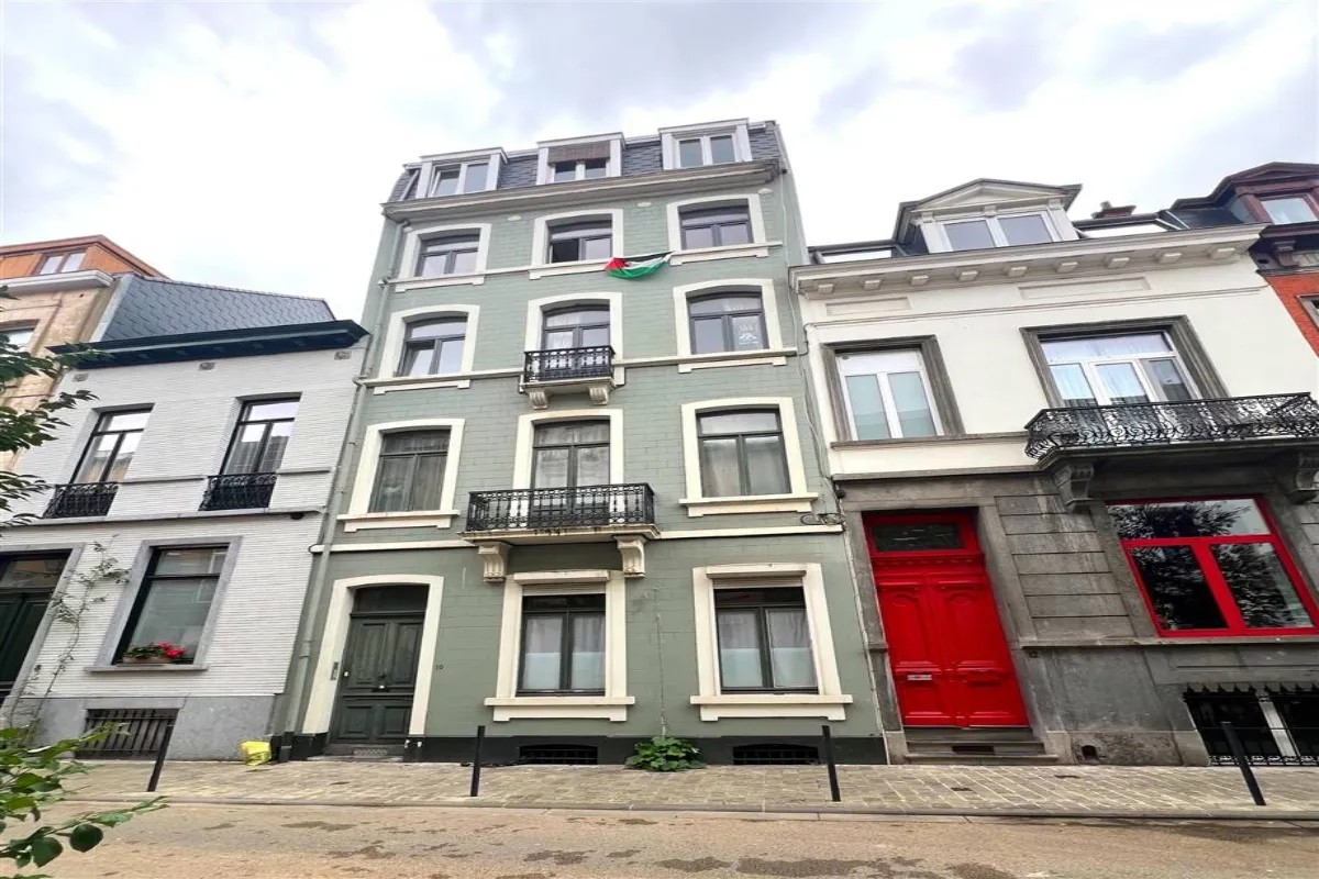 Huis te  koop in Sint-Gillis 1060 1360000.00€ 8 slaapkamers 538.00m² - Zoekertje 623460