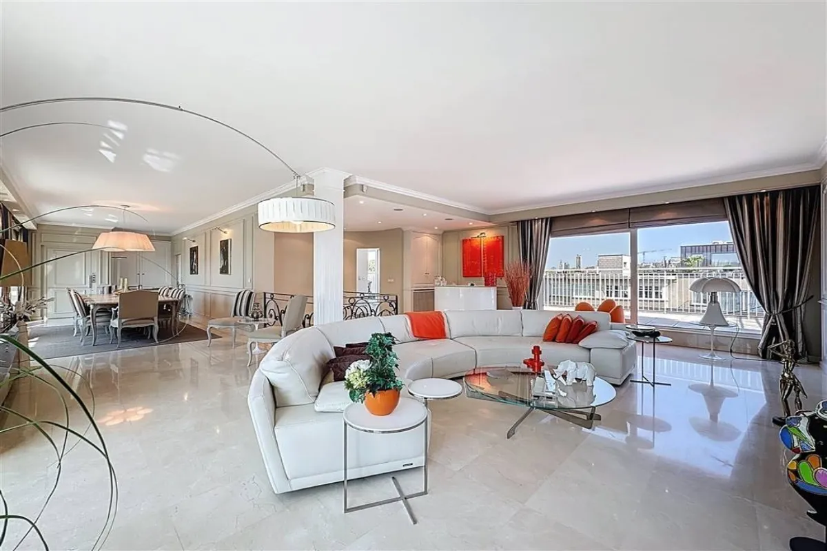 Appartement te  in Elsene 1050 1399000.00€ 5 slaapkamers 350.00m² - Zoekertje 623375
