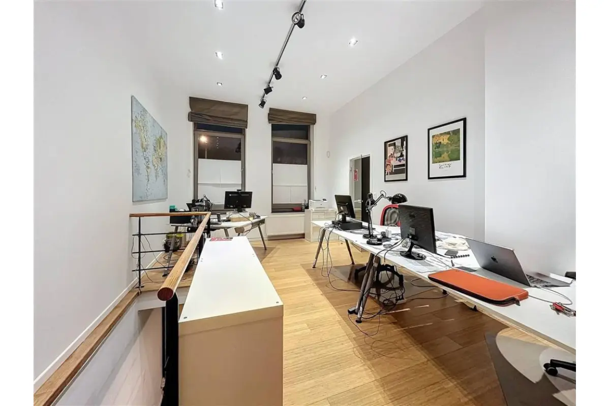 Commerce à louer à Etterbeek 1040 1220.00€  chambres 80.00m² - annonce 623448