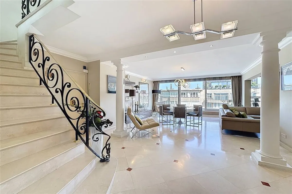 Appartement te  in Brussel 1000 1399000.00€ 5 slaapkamers 350.00m² - Zoekertje 623376