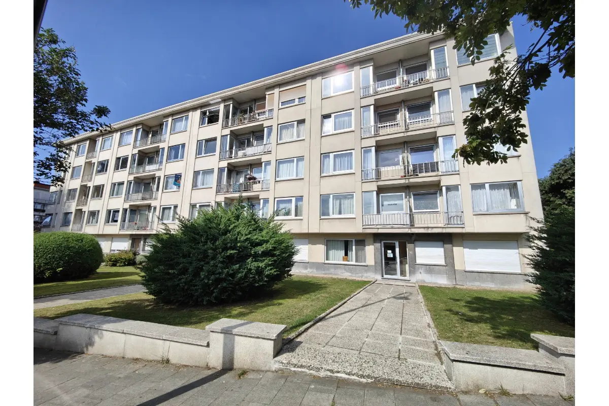 Benedenverdieping te  koop in Sint-Jans-Molenbeek 1080 195000.00€ 2 slaapkamers 75.00m² - Zoekertje 623691