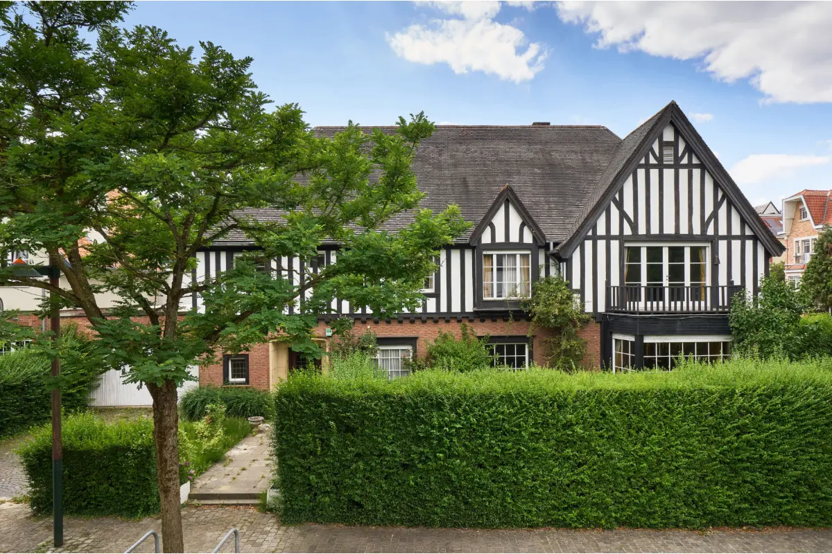 Villa te  koop in Ukkel 1180 1350000.00€ 4 slaapkamers 450.00m² - Zoekertje 624613