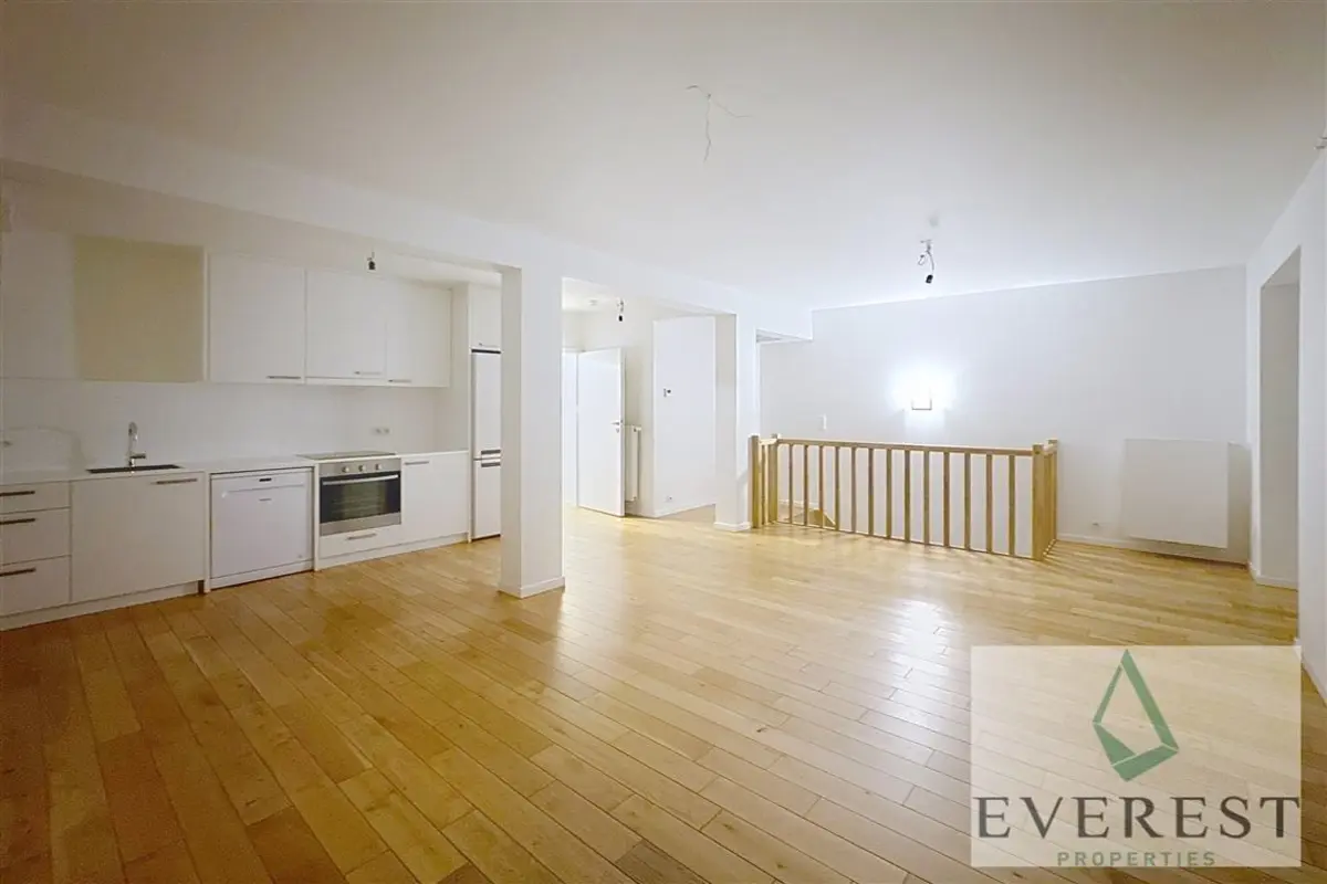 Appartement te  in Drogenbos 1620 1490.00€ 3 slaapkamers 89.00m² - Zoekertje 625065