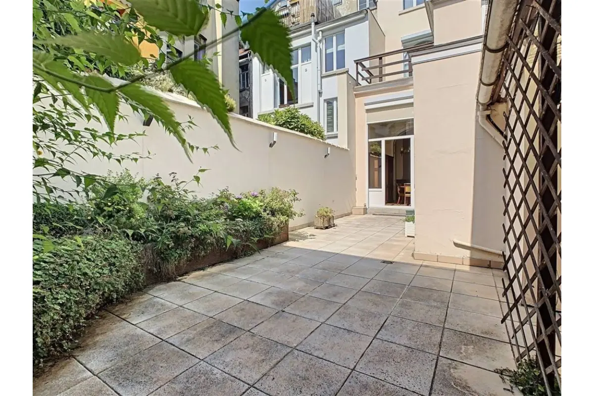 Benedenverdieping te  huur in Elsene 1050 1350.00€ 1 slaapkamers 80.00m² - Zoekertje 625049