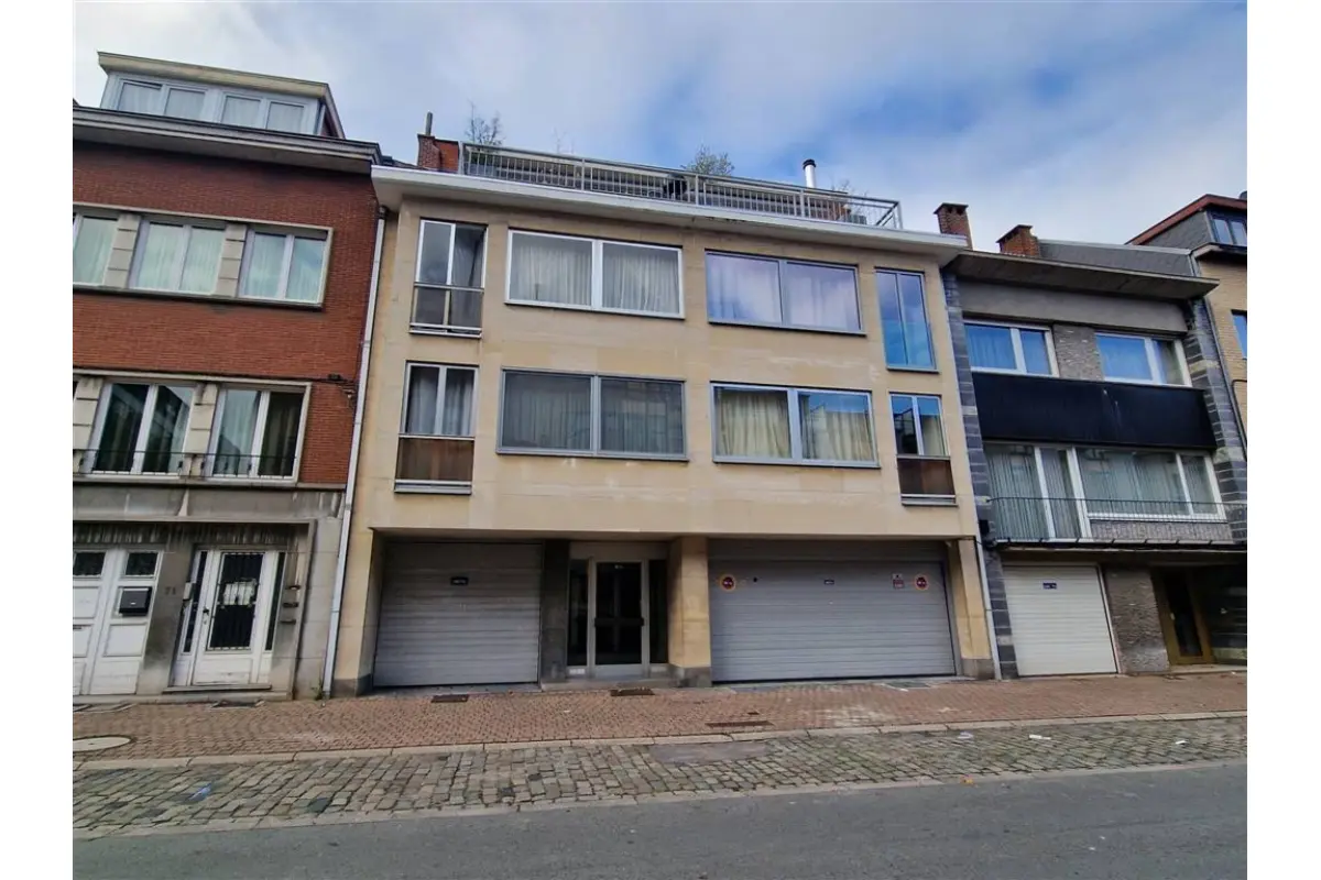 Handelszaak te  koop in Jette 1090 475000.00€ 1 slaapkamers 450.00m² - Zoekertje 625054