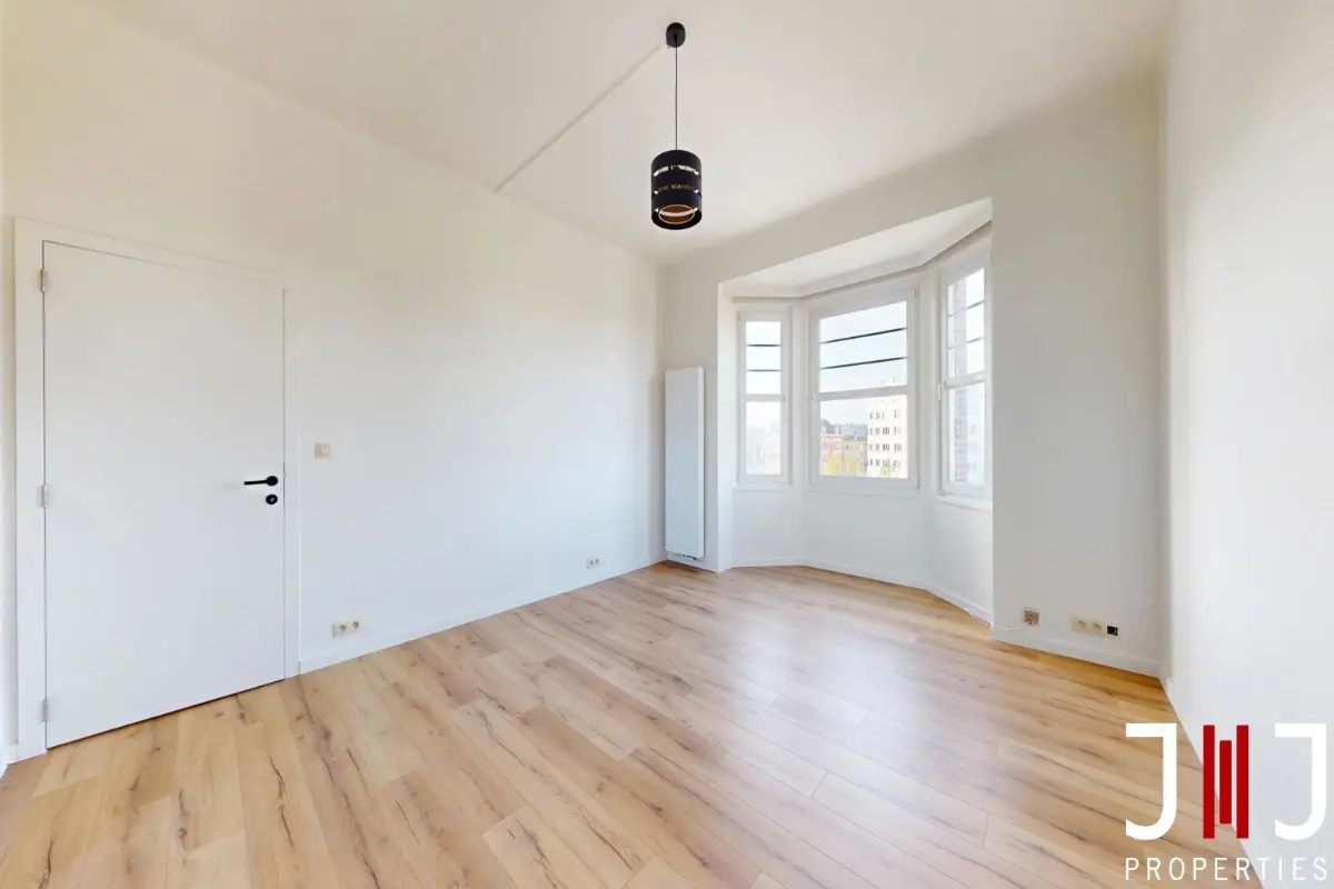 Appartement te  huur in Schaarbeek 1030 1150.00€ 1 slaapkamers 79.00m² - Zoekertje 625593