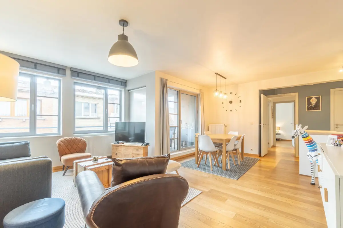 Appartement te  huur in Schaarbeek 1030 1250.00€ 2 slaapkamers 80.00m² - Zoekertje 625344