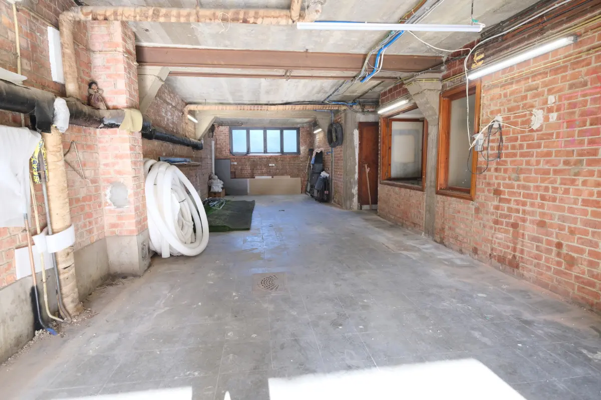 Handelszaak te  koop in Sint-Agatha-Berchem 1082 95000.00€  slaapkamers 78.00m² - Zoekertje 625123