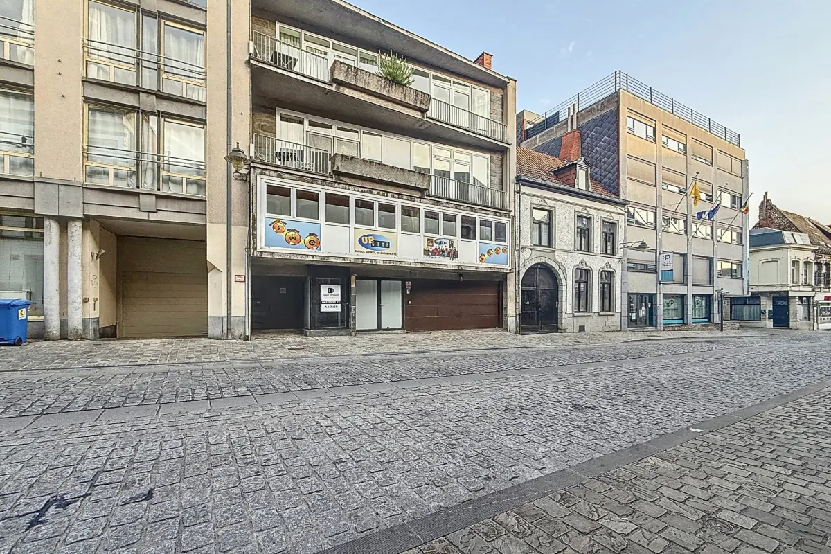 Immeuble de rapport - Immeuble à appartement à louer à Mons 7000 2200.00€  chambres 500.00m² - annonce 625893