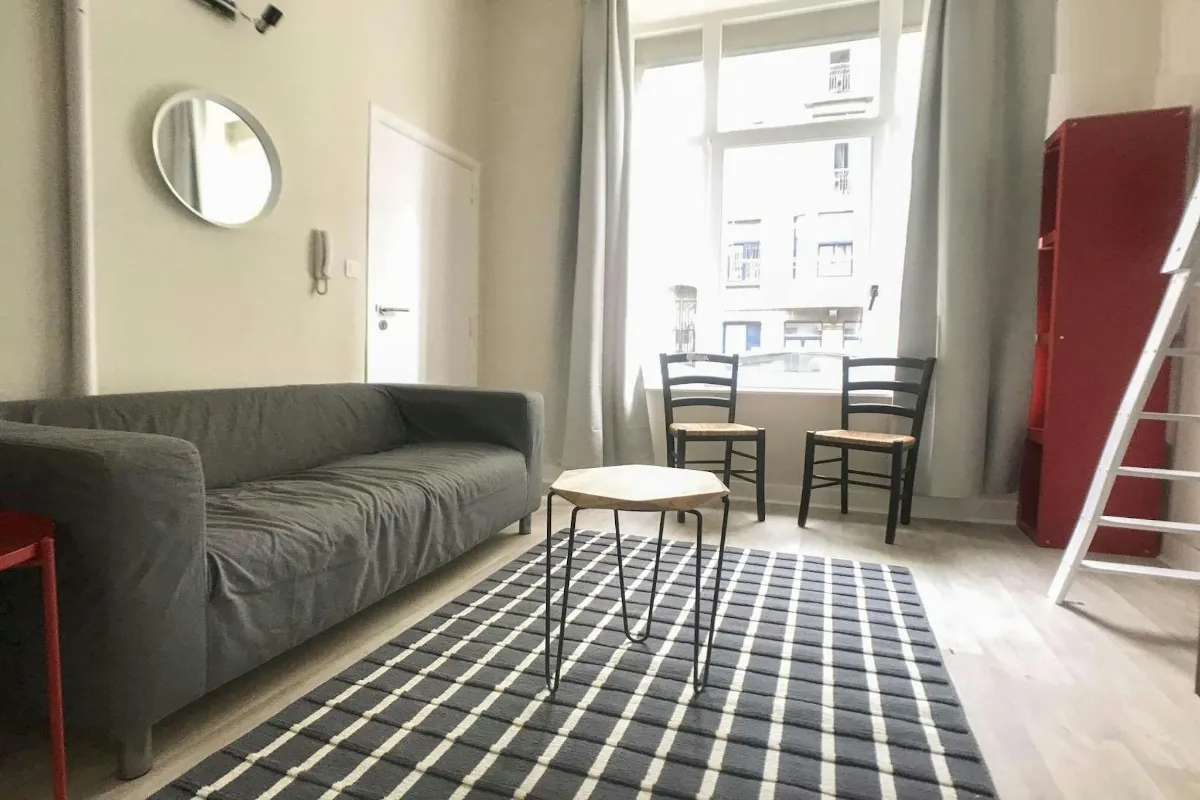 Appartement à louer à Saint-Gilles 1060 820.00€  chambres m² - annonce 626575