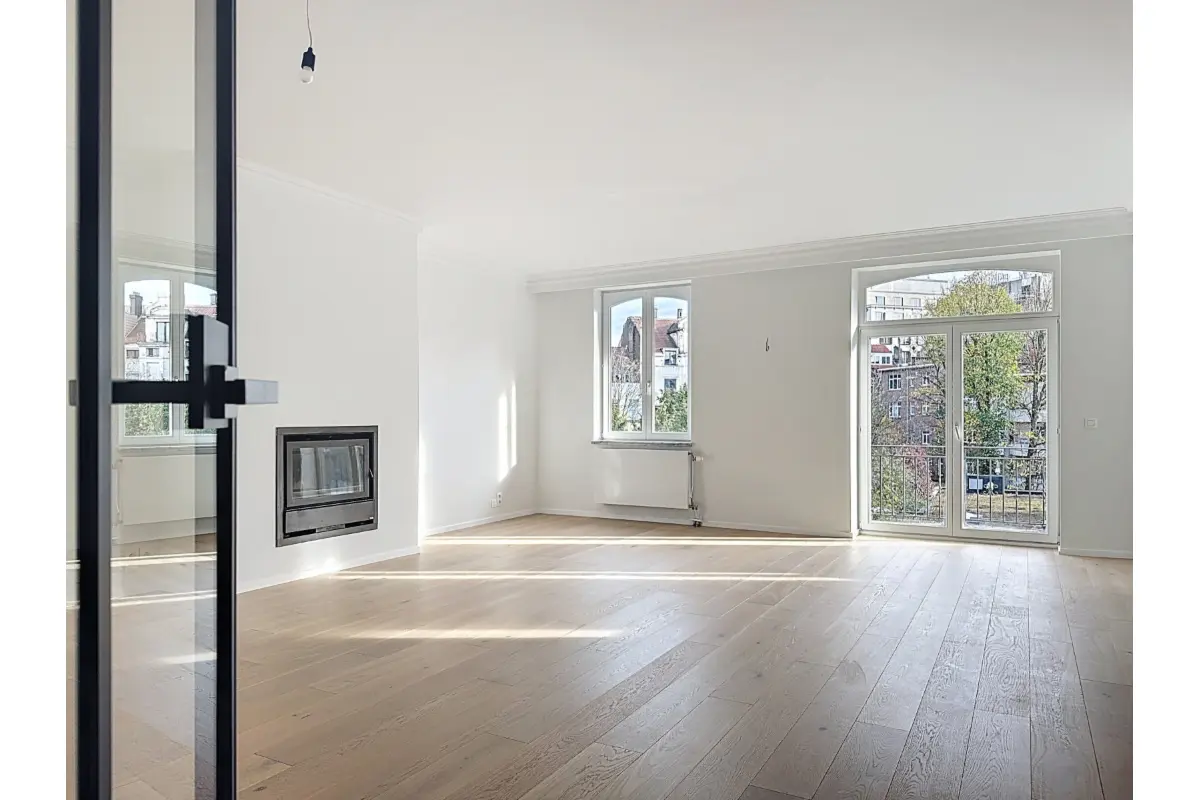 Appartement te  in Elsene 1050 2700.00€ 3 slaapkamers 158.00m² - Zoekertje 626542