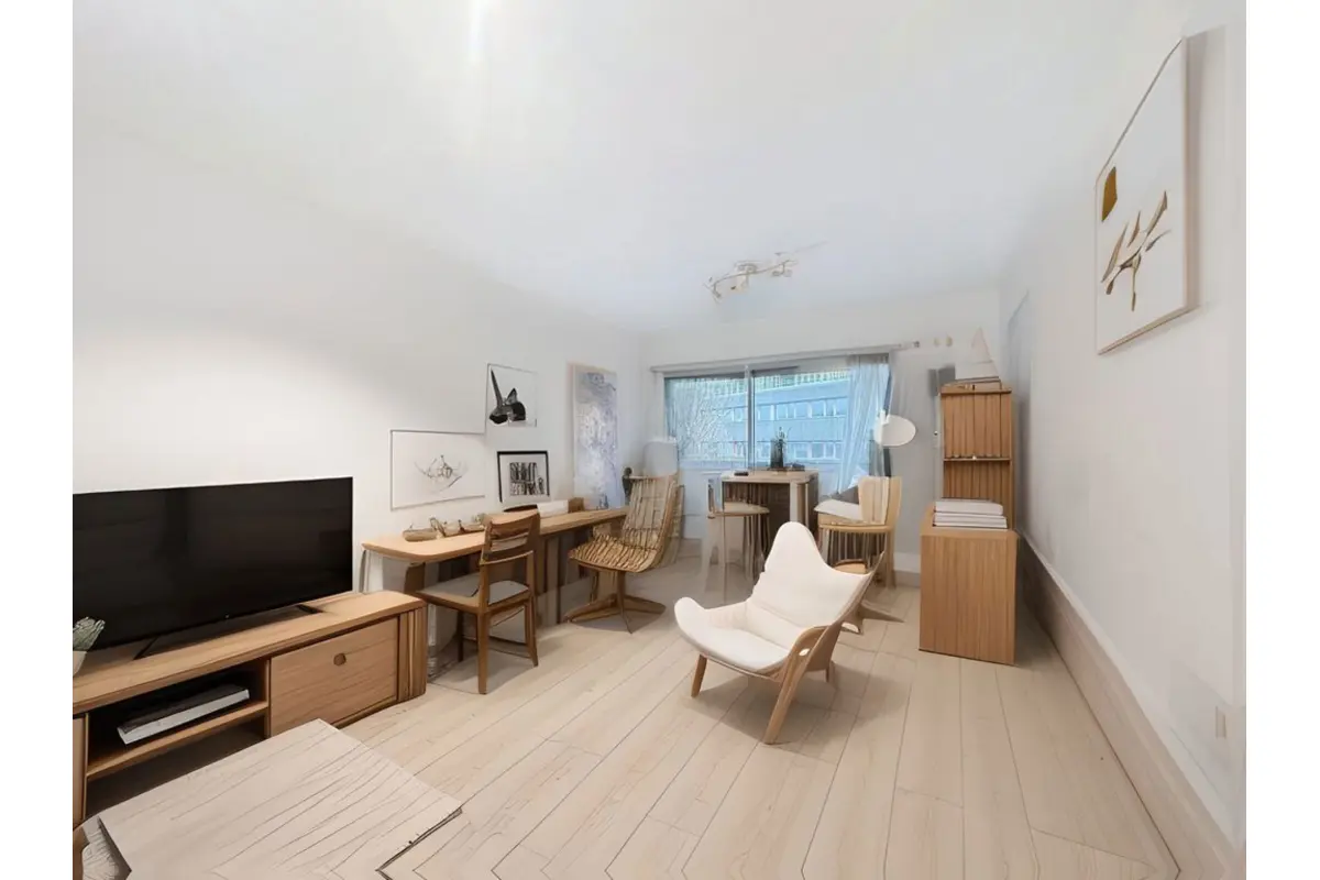 Studio te  koop in Brussel 1000 135000.00€ 1 slaapkamers 35.00m² - Zoekertje 627055