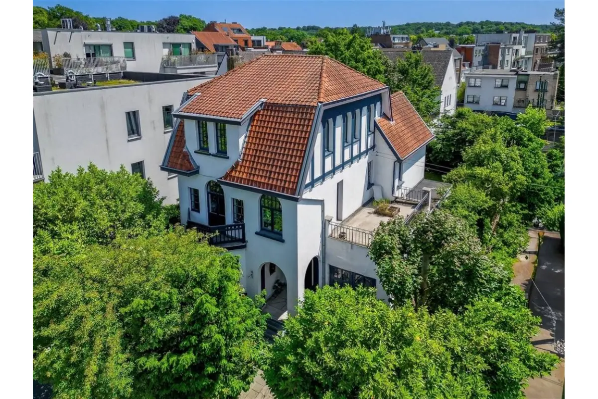 Villa te  koop in Ukkel 1180 1050000.00€ 5 slaapkamers 250.00m² - Zoekertje 627071