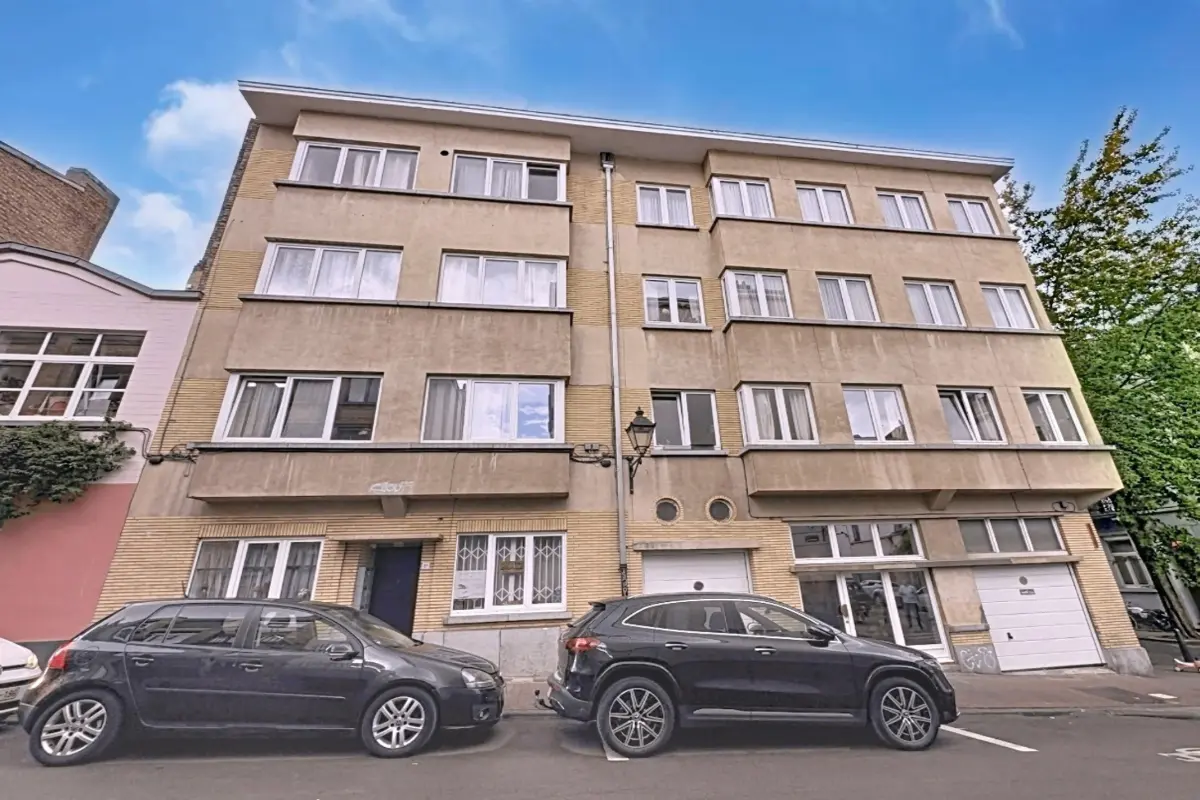 Appartement te  koop in Sint-Gillis 1060 195000.00€ 1 slaapkamers 46.00m² - Zoekertje 626989