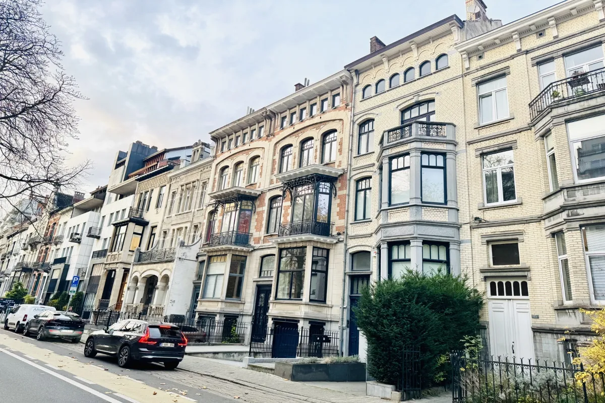 Appartement te  huur in Ukkel 1180 1890.00€ 1 slaapkamers 85.00m² - Zoekertje 627389