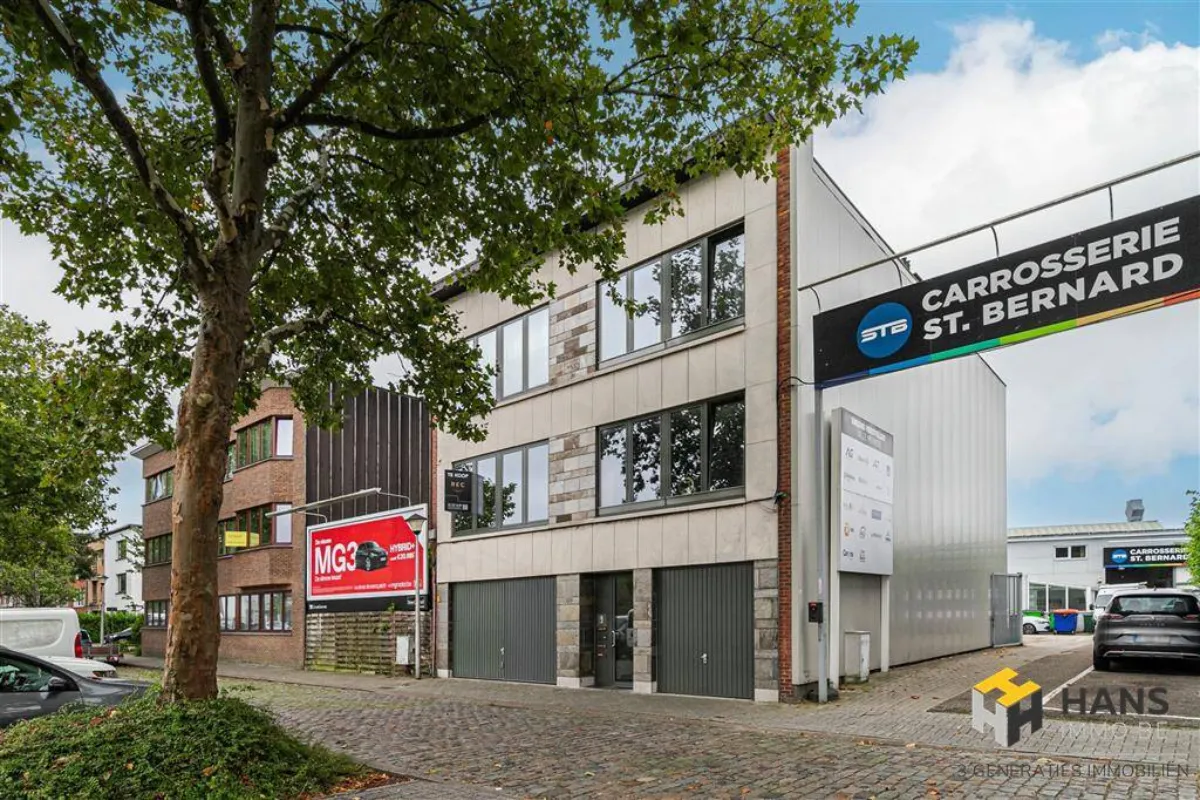Appartementsgebouw te  koop in Wilrijk 2610 780000.00€ 4 slaapkamers 304.00m² - Zoekertje 628101