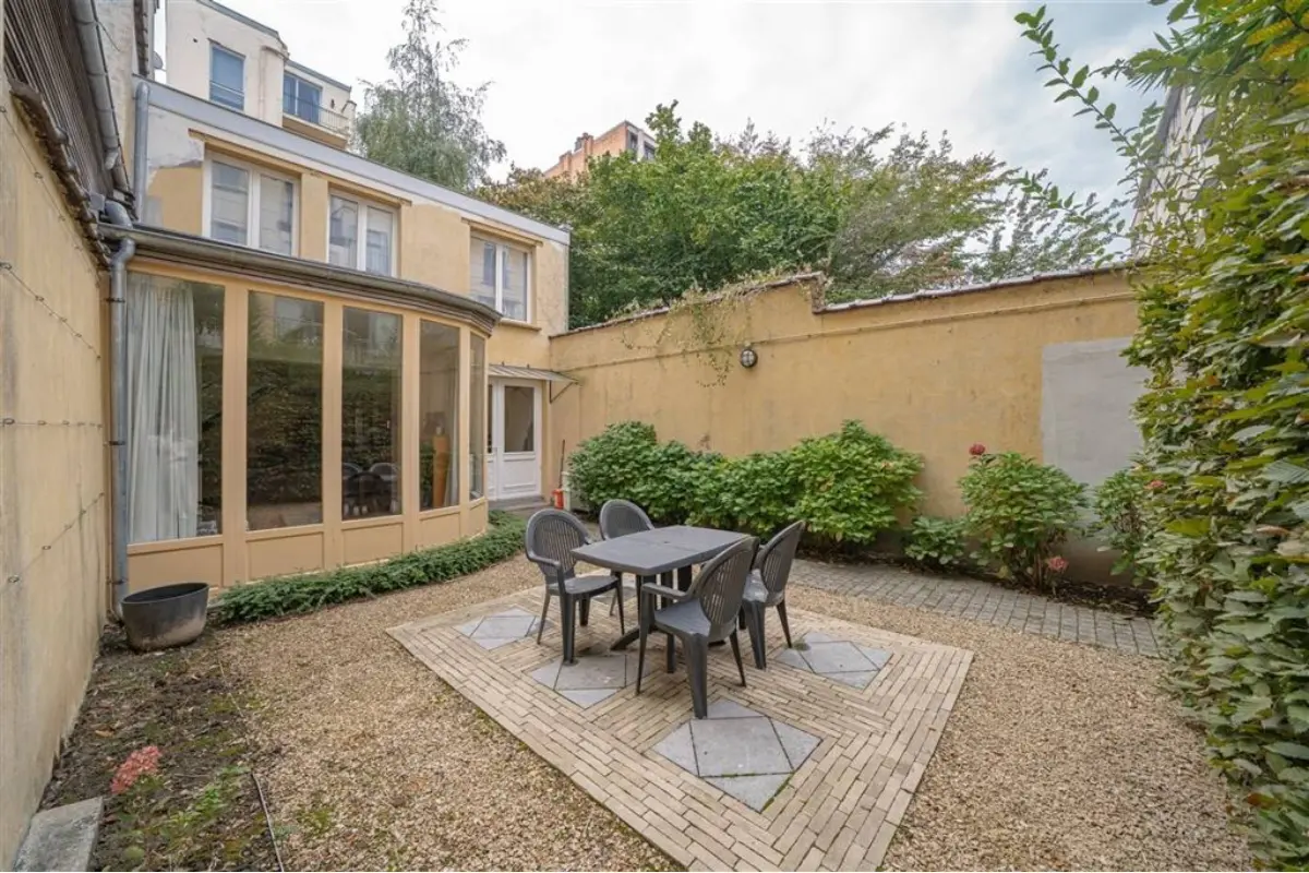 Rez-de-chaussée à vendre à Ixelles 1050 630000.00€ 2 chambres 110.00m² - annonce 628012