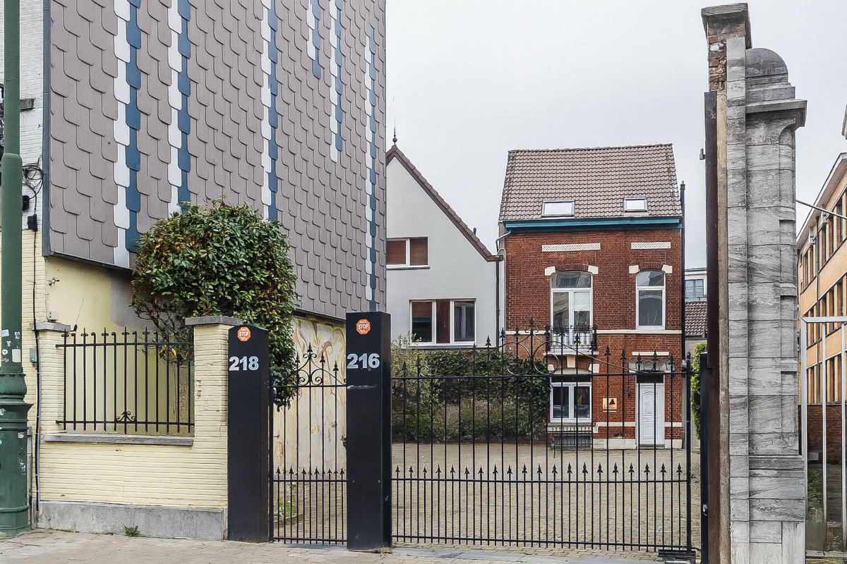 Handelszaak te  koop in Jette 1090 300000.00€  slaapkamers 300.00m² - Zoekertje 628332