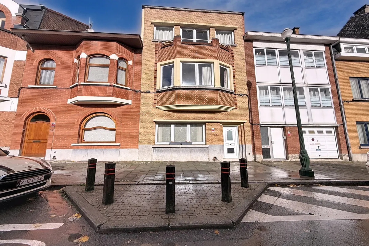 Mixgebouw te  koop in Jette 1090 475000.00€ 4 slaapkamers 294.00m² - Zoekertje 628328