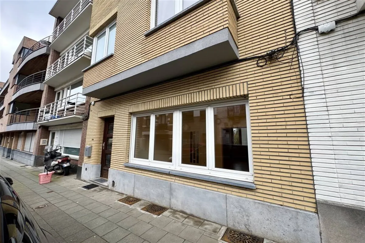 Rez-de-chaussée à louer à Woluwe-Saint-Lambert 1200 1100.00€ 1 chambres 65.00m² - annonce 629169