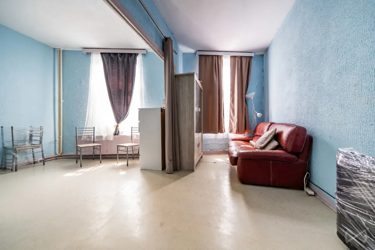 Huis te  koop in Sint-Jans-Molenbeek 1080 337500.00€ 6 slaapkamers 150.00m² - Zoekertje 629152