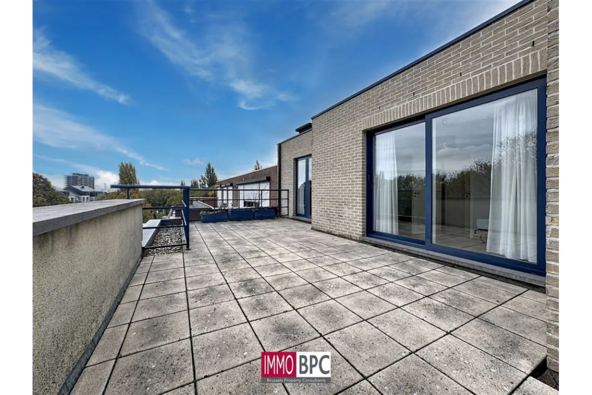 Appartement te  in Sint-Jans-Molenbeek 1080 320000.00€ 2 slaapkamers m² - Zoekertje 629430