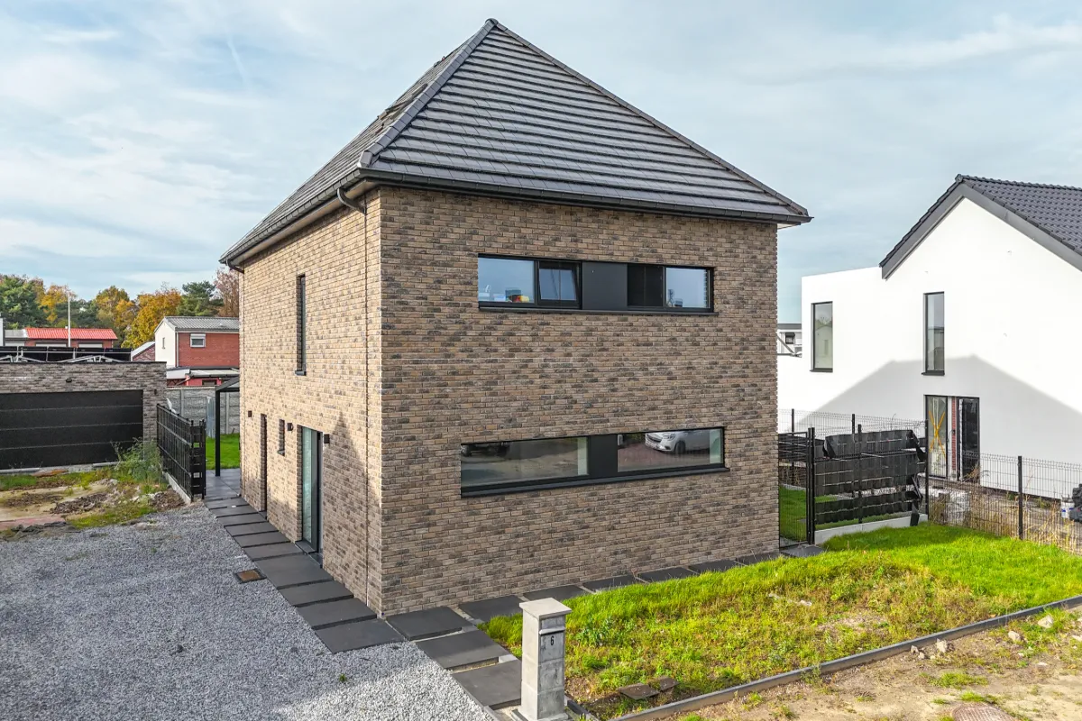 Maison à vendre à Houthalen-Helchteren 3530 475000.00€ 4 chambres 225.00m² - annonce 628474