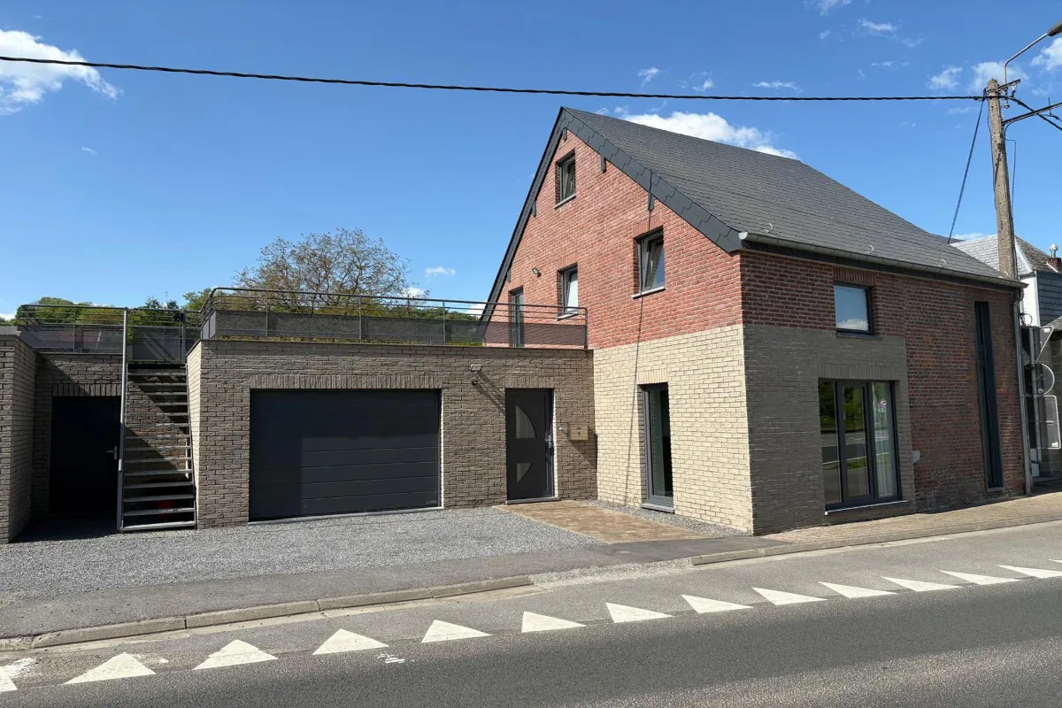 Huis te  huur in Hermeton-sur-Meuse 5540 960.00€ 3 slaapkamers 188.00m² - Zoekertje 628563