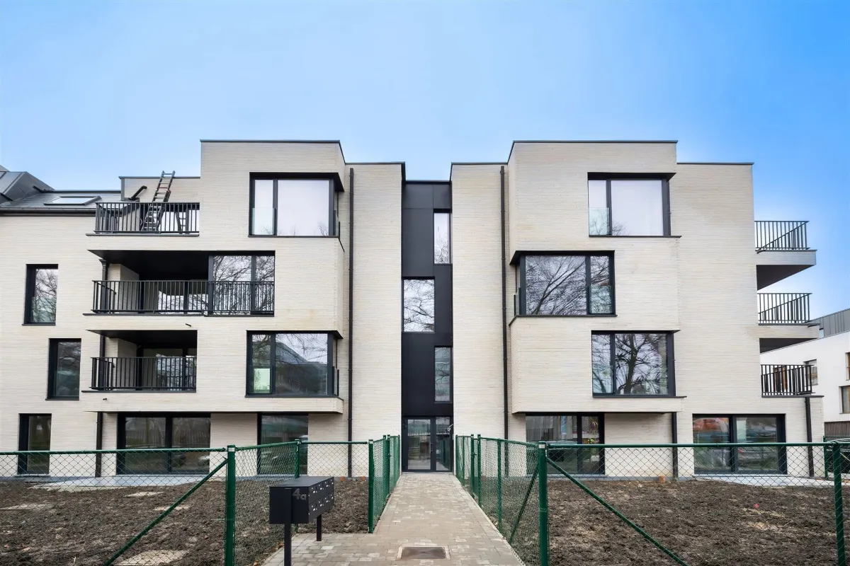 Appartement te  huur in Schaarbeek 1030 1200.00€ 1 slaapkamers 70.00m² - Zoekertje 628958