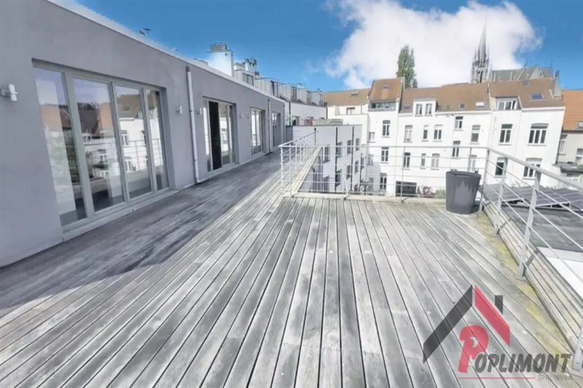 Duplex te  huur in Sint-Jans-Molenbeek 1080 1850.00€ 2 slaapkamers 233.00m² - Zoekertje 629301