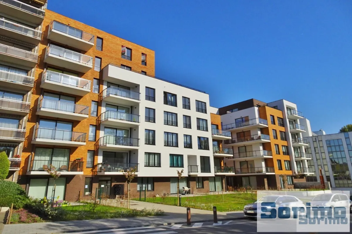 Appartement à louer à Woluwe-Saint-Lambert 1200 1900.00€ 3 chambres 123.00m² - annonce 628462