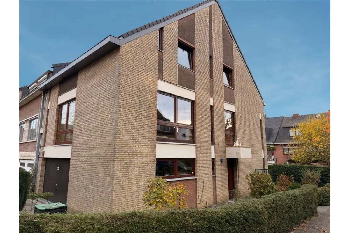 Maison à  à Anderlecht 1070 599000.00€ 4 chambres 296.00m² - annonce 629389