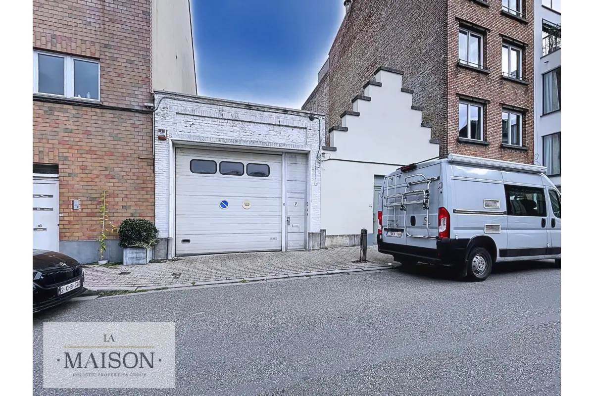 Handelszaak te  koop in Etterbeek 1040 535000.00€  slaapkamers 80.00m² - Zoekertje 629001