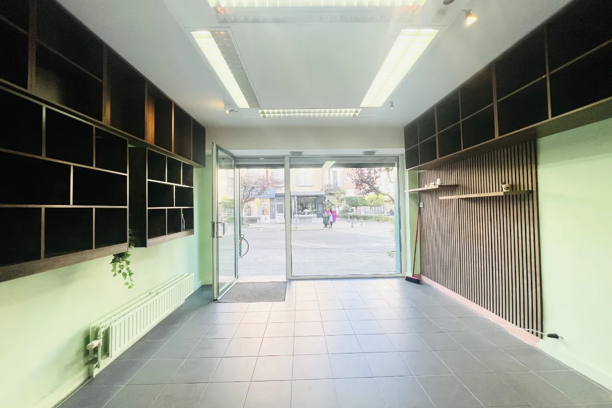 Handelszaak te  huur in Sint-Lambrechts-Woluwe 1200 1450.00€  slaapkamers 70.00m² - Zoekertje 628774