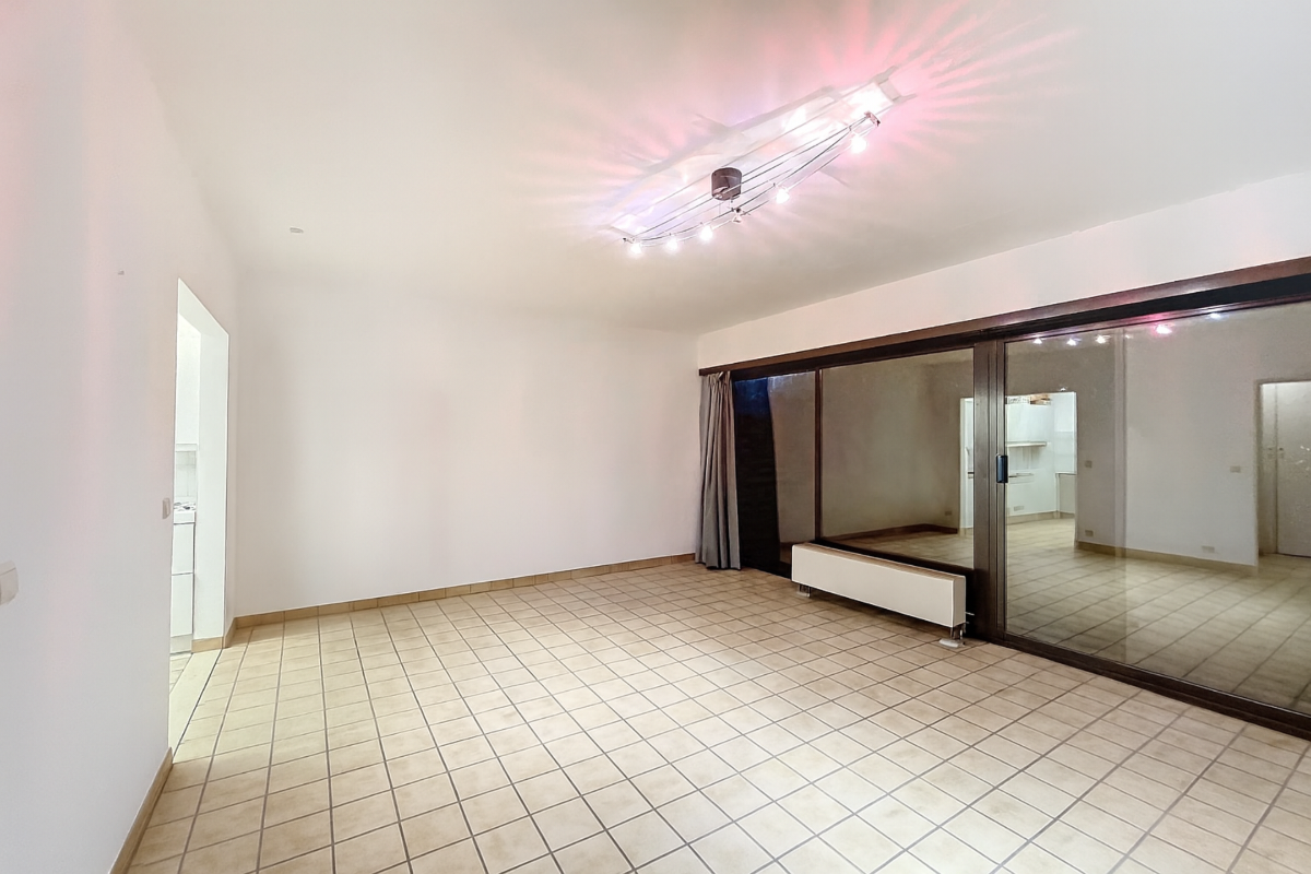 Studio à  à Woluwe-Saint-Lambert 1200 900.00€  chambres 45.00m² - annonce 628954