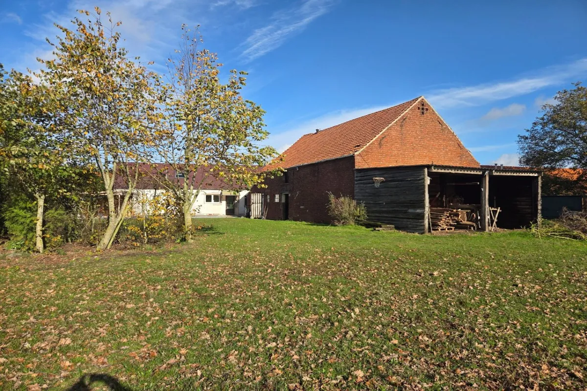 Huis te  huur in Geel 2440 1750.00€ 3 slaapkamers m² - Zoekertje 628437