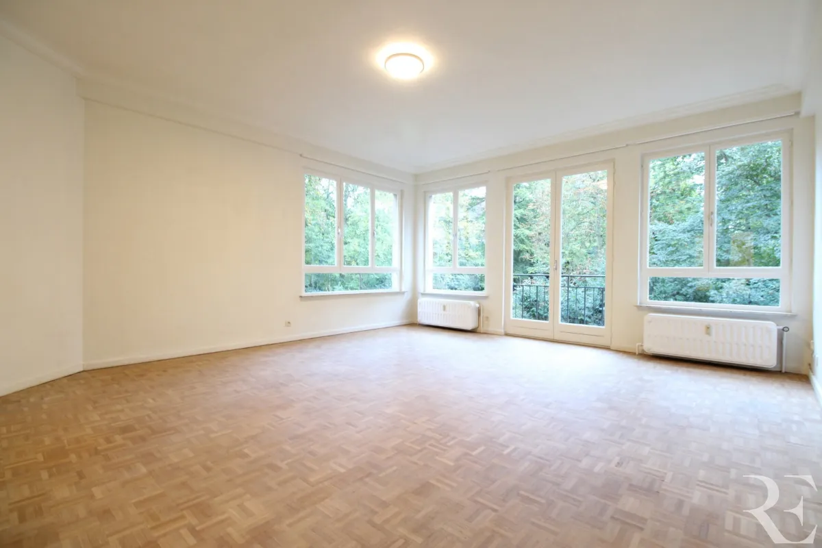 Appartement te  huur in Ukkel 1180 1200.00€ 2 slaapkamers 84.00m² - Zoekertje 628951