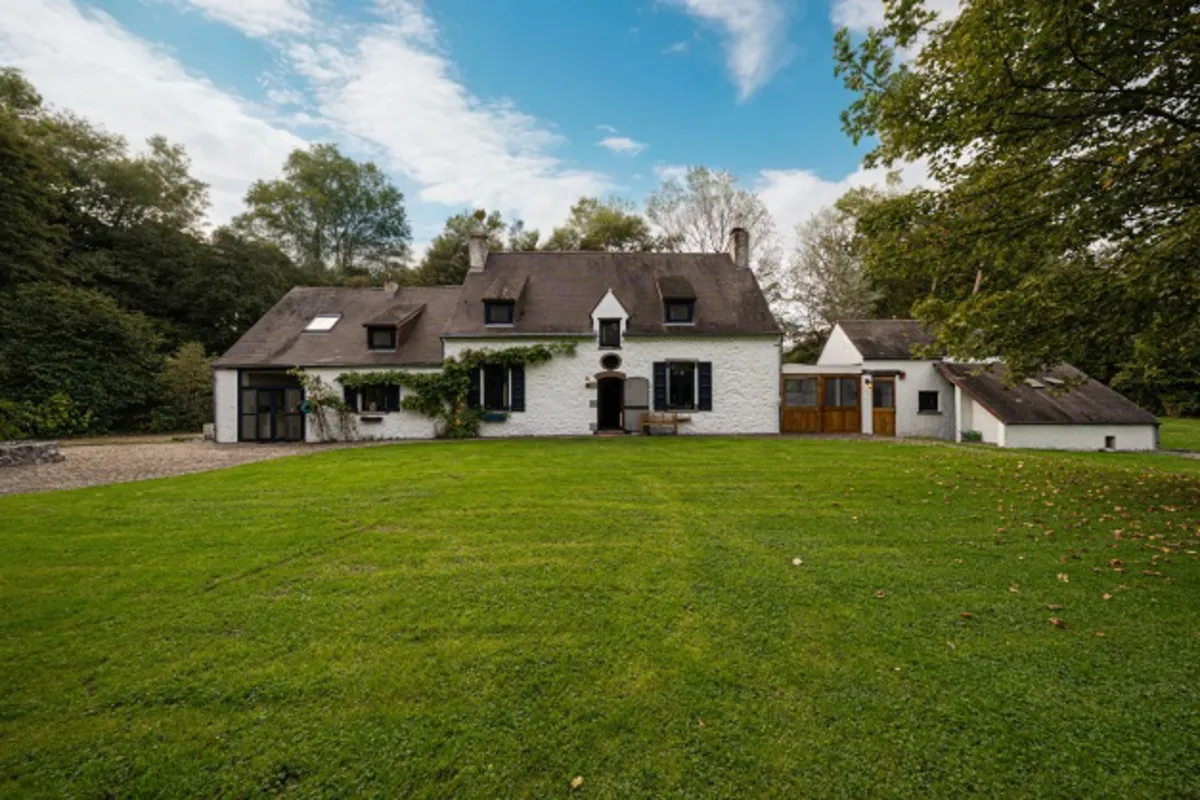 Huis te  huur in Obourg 7034 2200.00€ 4 slaapkamers 327.00m² - Zoekertje 628553