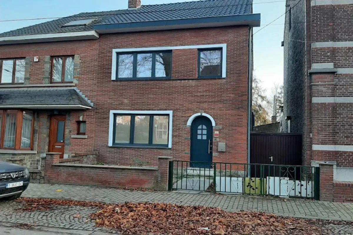 Huis te  huur in Farciennes 6240 950.00€ 2 slaapkamers 113.00m² - Zoekertje 629538