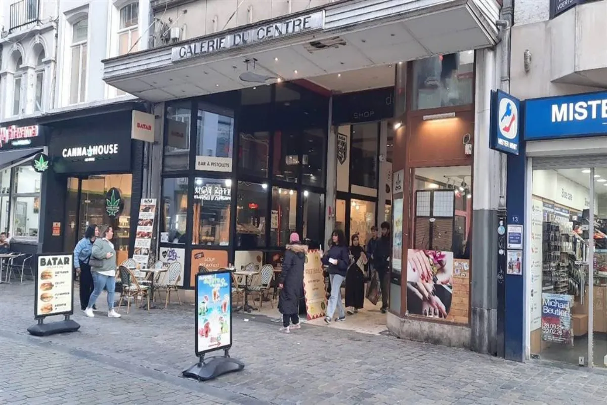 Appartement à vendre à Bruxelles 1000 495000.00€ 4 chambres 200.00m² - annonce 629155