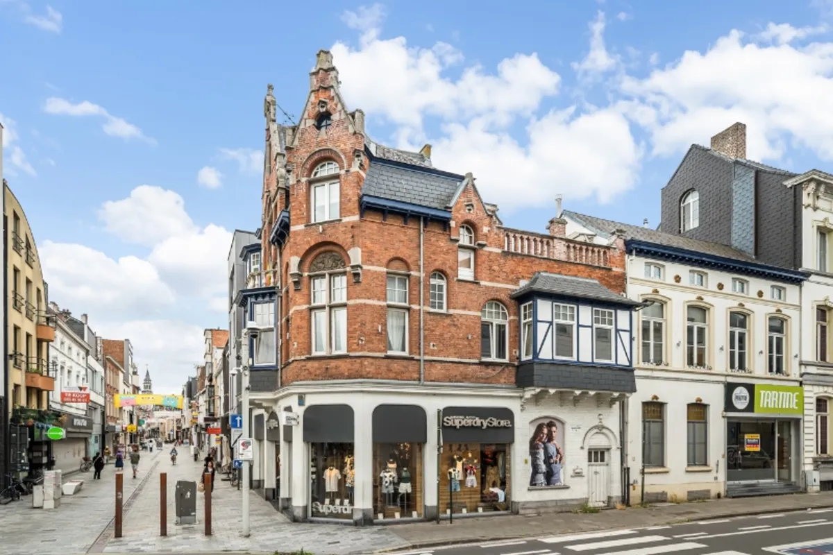 Handelszaak te  huur in Aalst 9300 2950.00€  slaapkamers 160.00m² - Zoekertje 629796