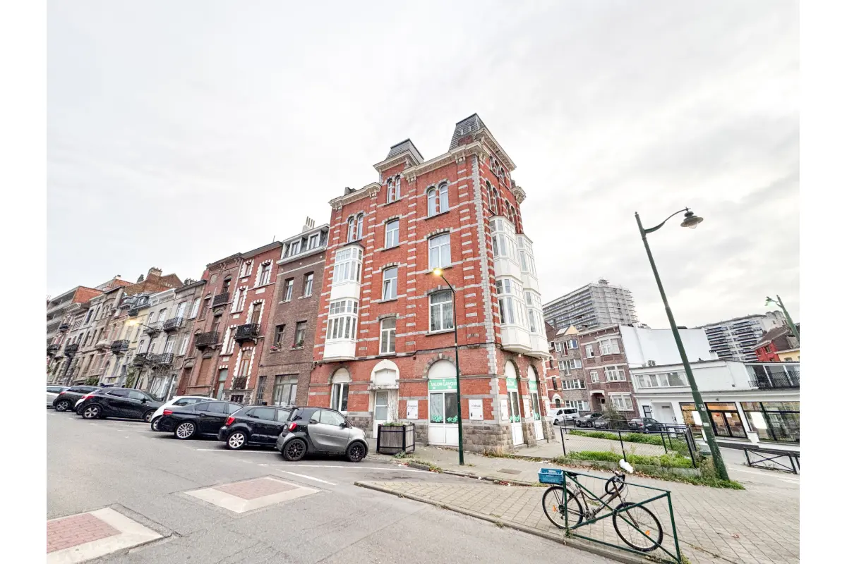 Duplex te  koop in Vorst 1190 250000.00€ 1 slaapkamers 90.00m² - Zoekertje 630225